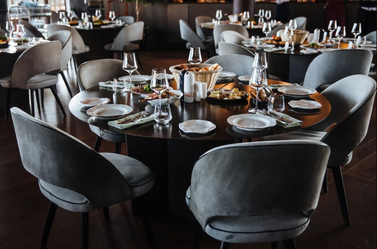 Exceptional Table Service at Xurvex Restaurant